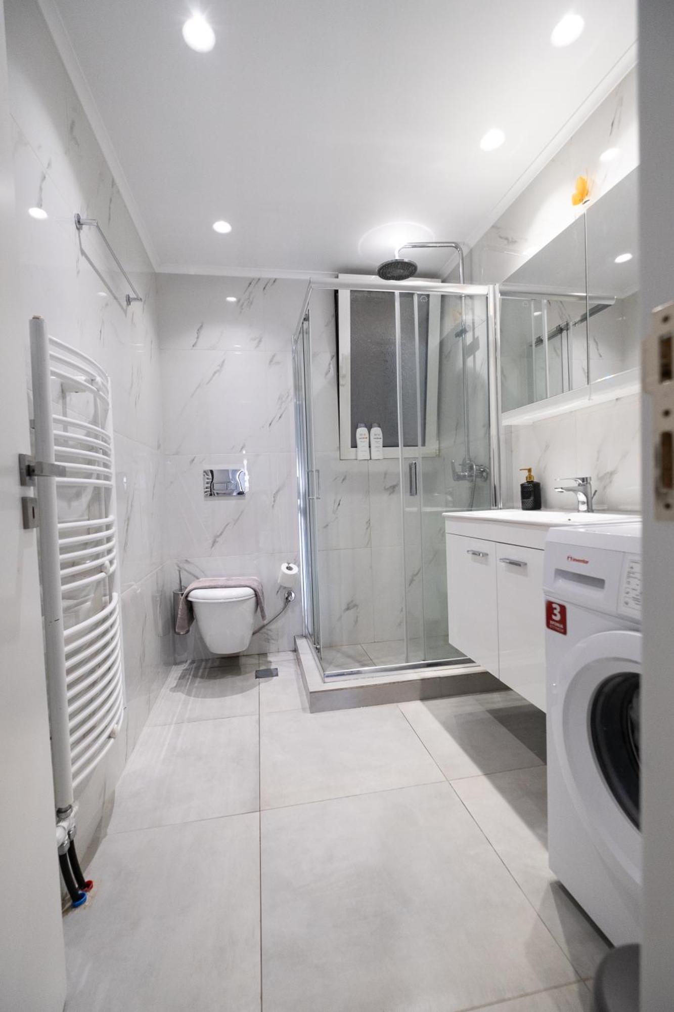 Luxury Spacious In The Heart Of The Rhodes City
